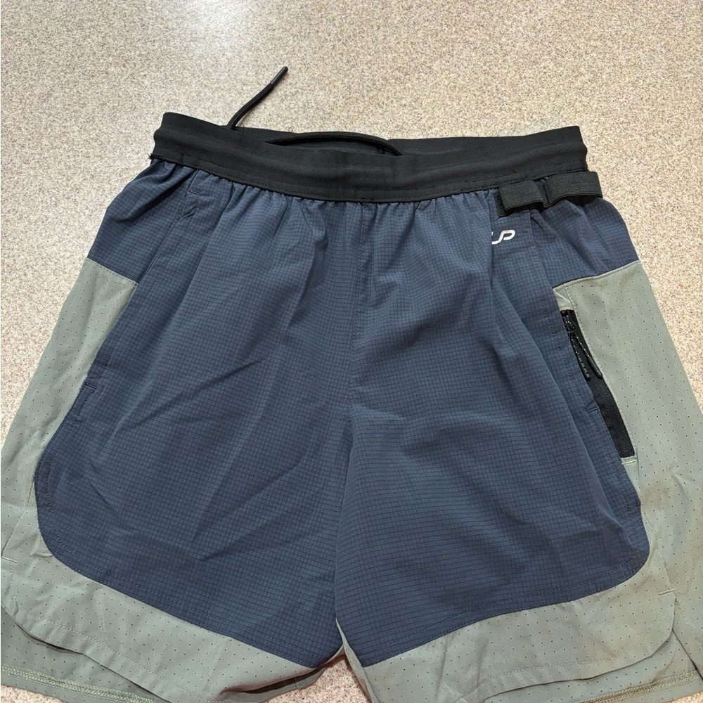 Men's Two-Tone Athletic Shorts - Navy and Olive